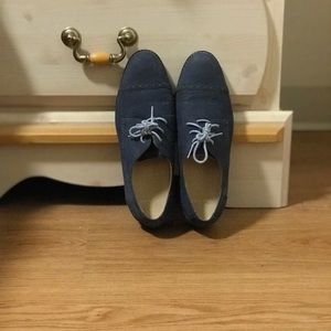 Blue Cole Haan size 6 pre-owned